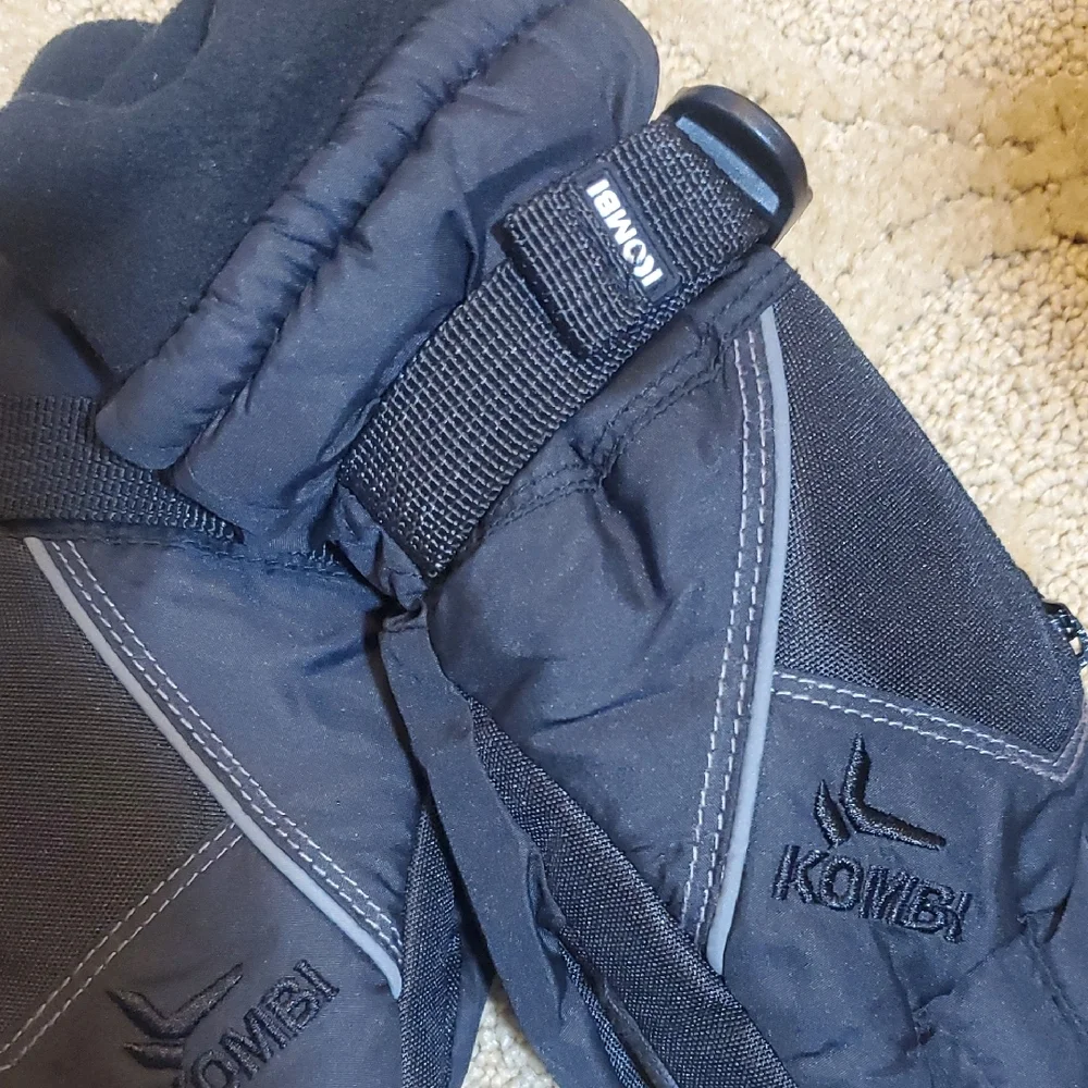 Kombi Kids Black Winter Gloves